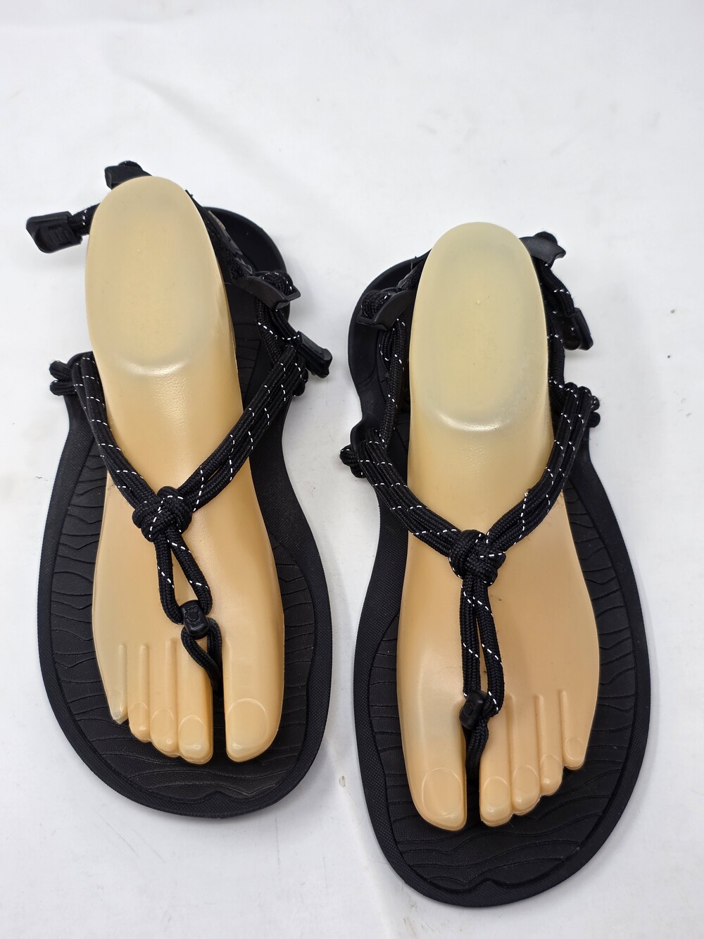 Xero Shoes Aqua Cloud Water-Sports Sandals Women's Black Flip-Flop Comfort - 8